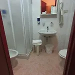 Отель Aries Леза