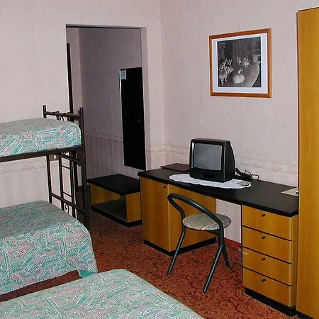 Aries Hotel