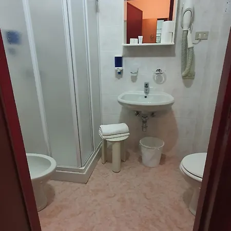 Hotel Aries Lesa